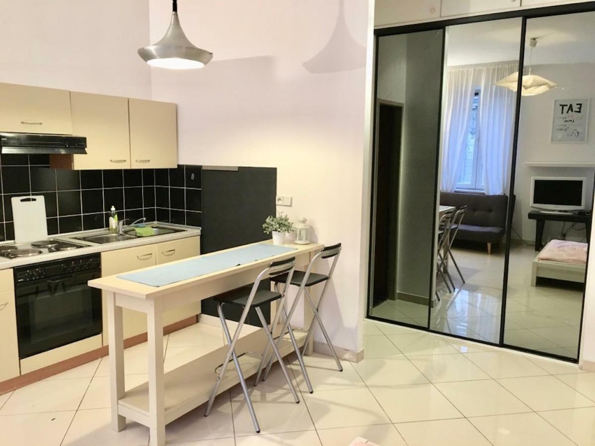Nowogrodzka Cozy Studio Apartamento Varsóvia Exterior foto